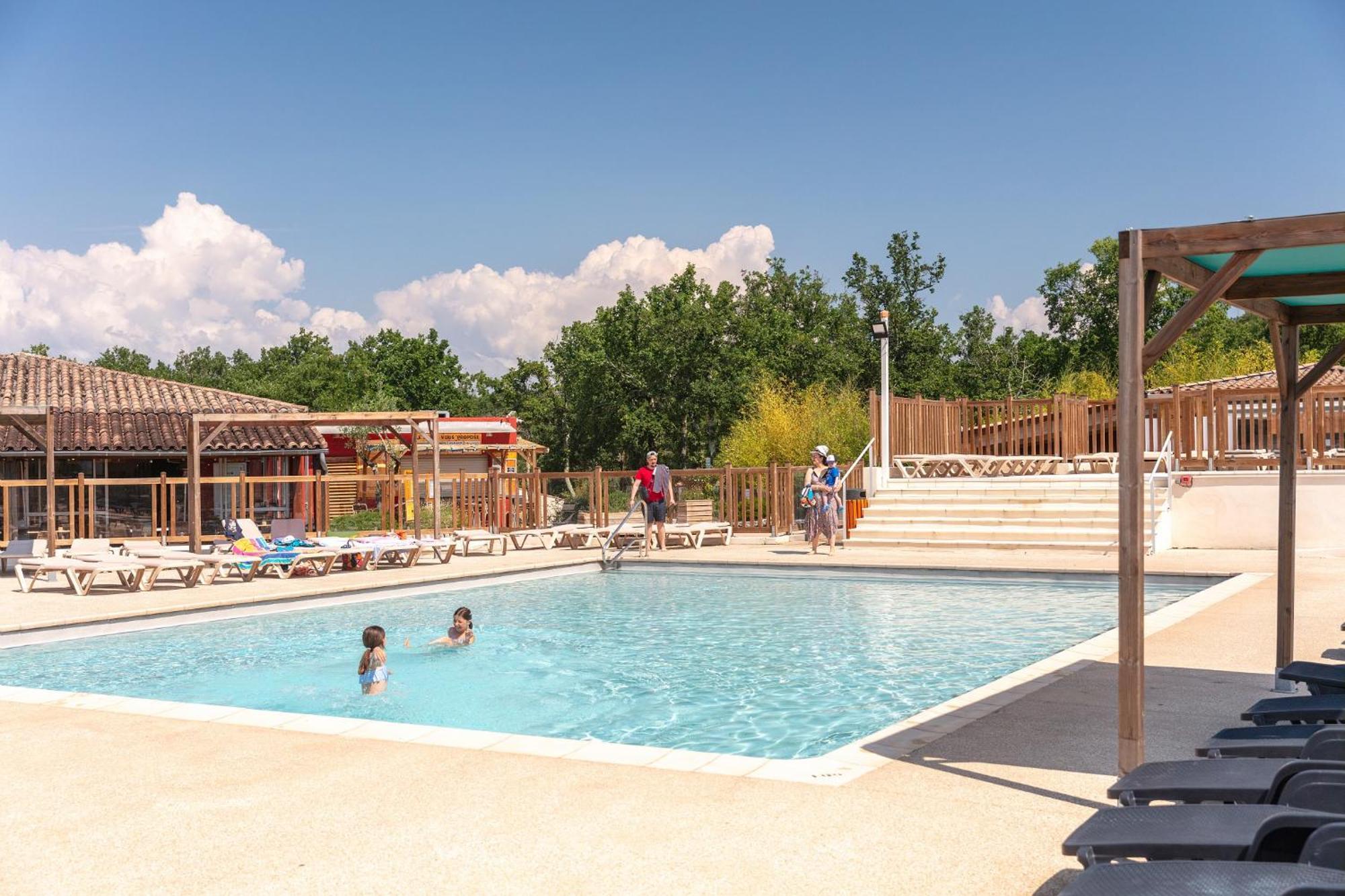 לאגורס Camping Domaine De Chaussy מראה חיצוני תמונה