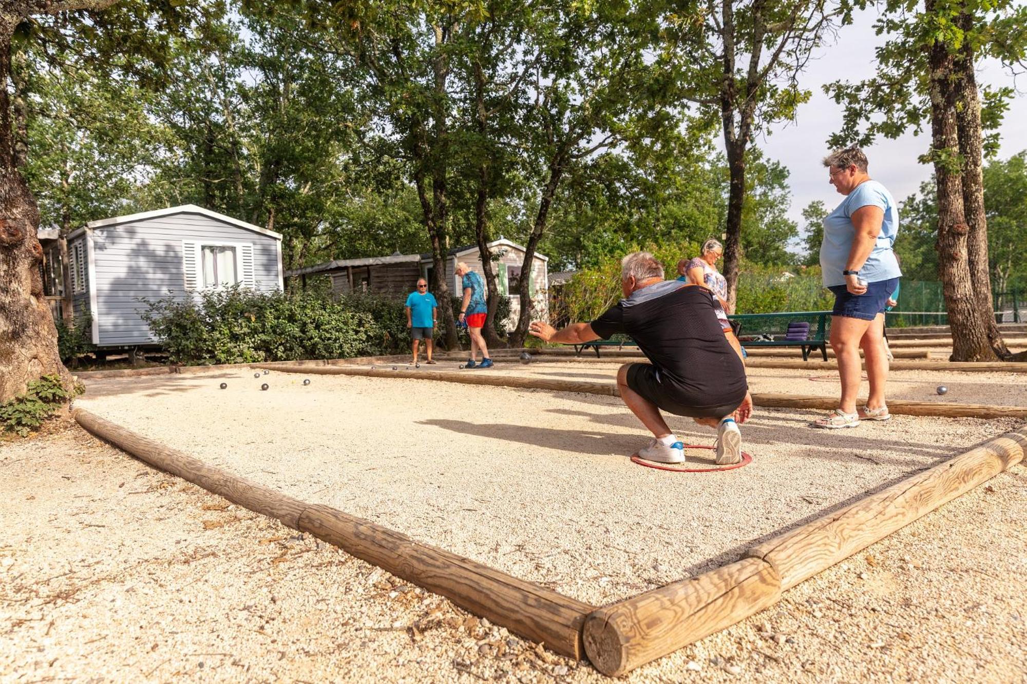 לאגורס Camping Domaine De Chaussy מראה חיצוני תמונה