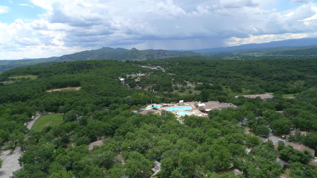 לאגורס Camping Domaine De Chaussy מראה חיצוני תמונה