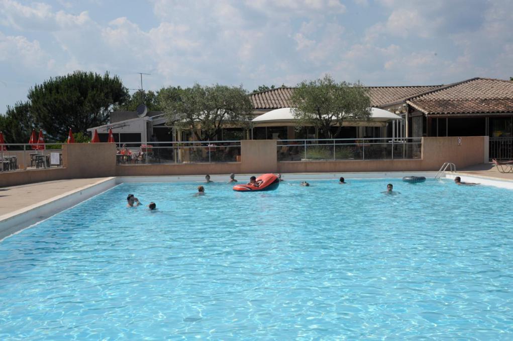לאגורס Camping Domaine De Chaussy מראה חיצוני תמונה