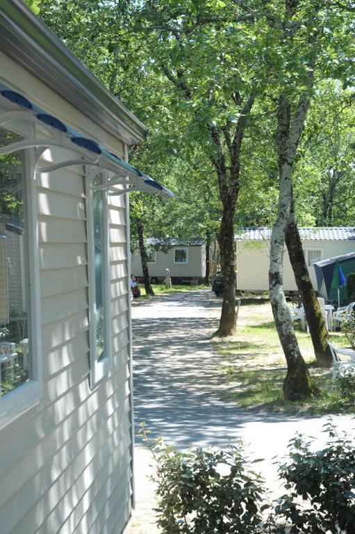לאגורס Camping Domaine De Chaussy מראה חיצוני תמונה